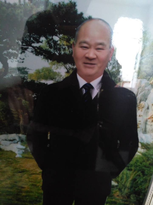 老方丈的第一张照片--洛阳闪婚服务中心