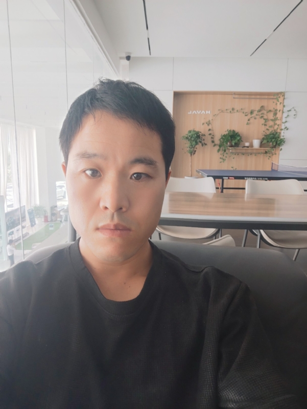 吊挂看风景的第一张照片--洛阳闪婚服务中心